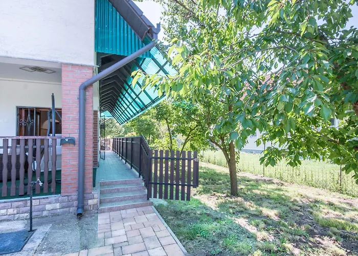 Apartament Napsugar Vendeghaz Poroszló